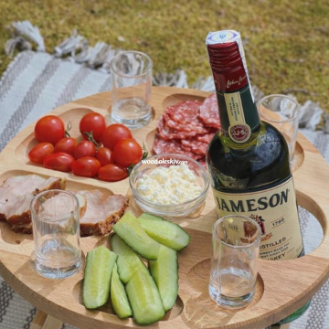 Винний столик, буковий 6010